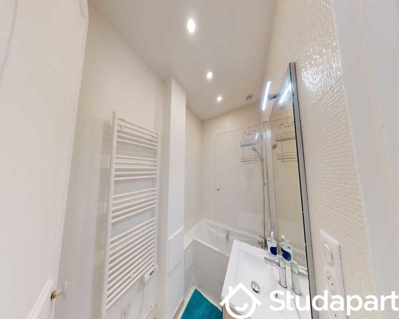 Chambre - 115 m² - 1 pièce