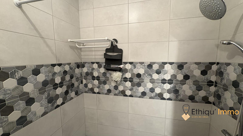 Maison - 143 m² - 5 pièces