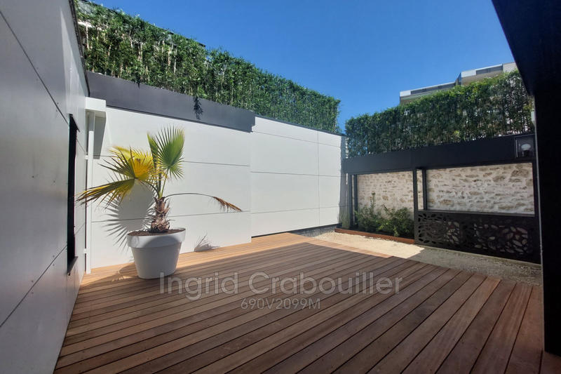 Villa - 212 m² - 6 pièces