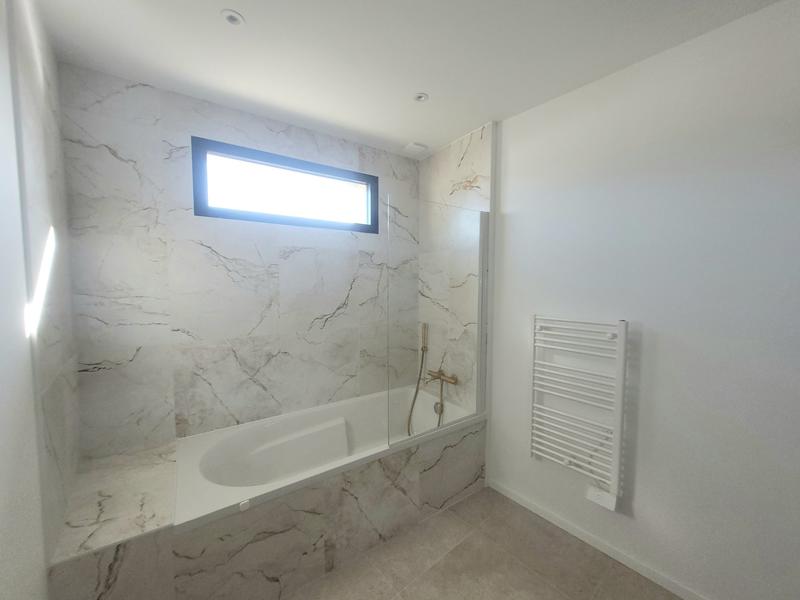 Loft - 110 m² - 4 pièces