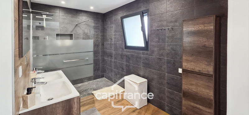 Villa - 165 m² - 5 pièces