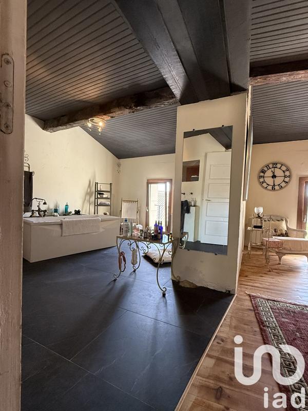 Maison de village - 200 m² - 5 pièces