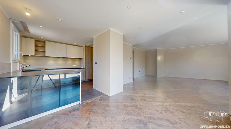 Appartement - 124 m² - 4 pièces