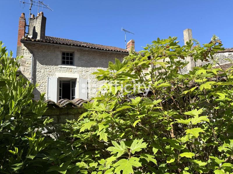 Maison - 205 m² - 6 pièces