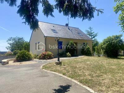 Château - 134 m² - 6 pièces