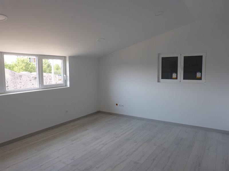 Local d'activités - 335 m²