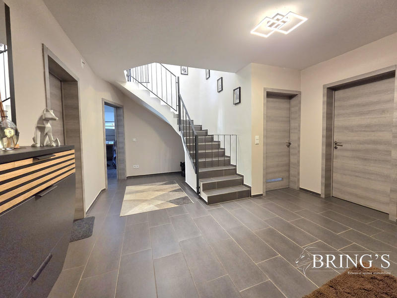 Maison ancienne - 275 m² - 7 pièces