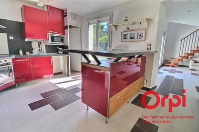 Maison - 117 m² - 5 pièces