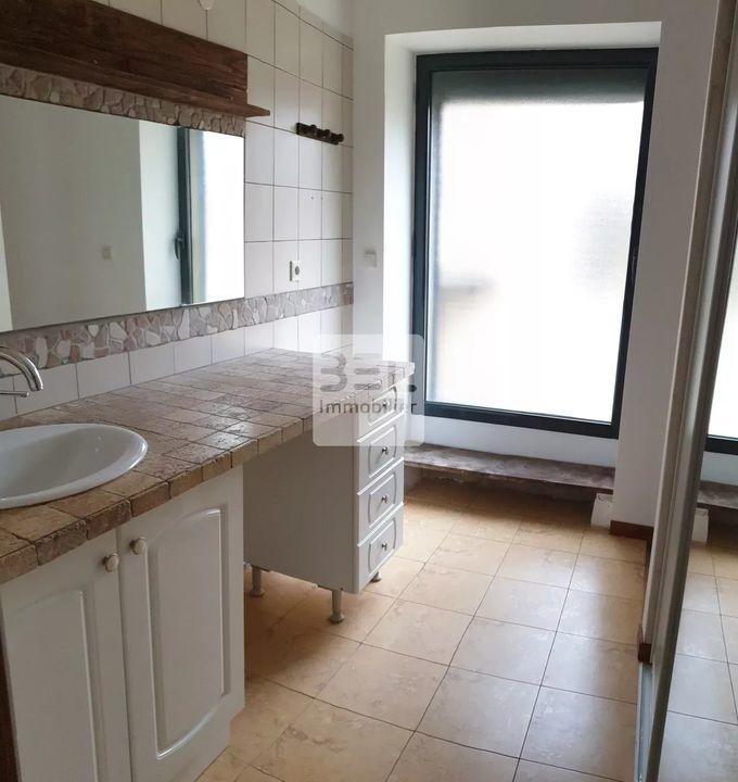 Maison de village - 210 m² - 7 pièces