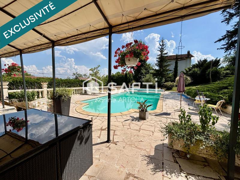 Maison de maîtres - 381 m² - 11 pièces