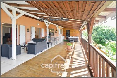 Maison - 105 m² - 5 pièces