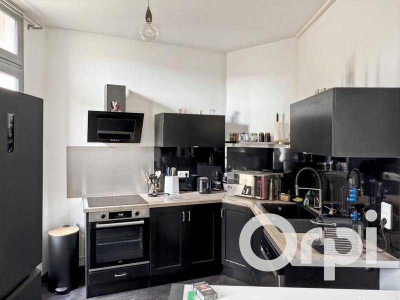 Loft - 117 m² - 2 pièces