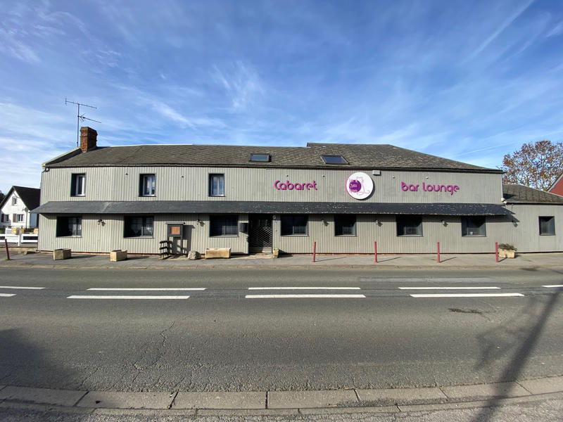 Local commercial - 497 m²