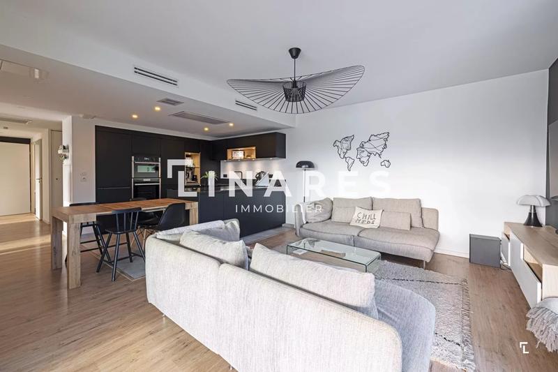 Appartement - 80 m² - 4 pièces