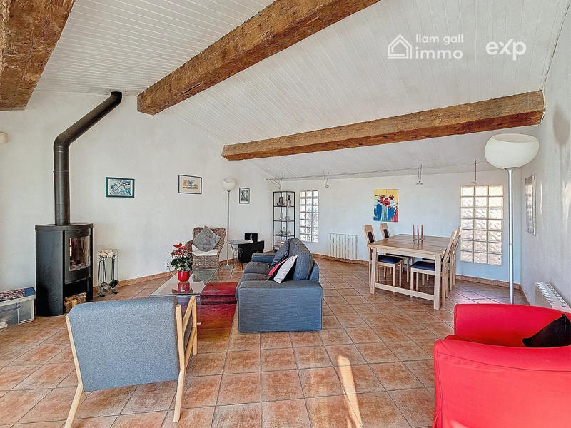 Maison traditionnelle - 176 m² - 6 pièces