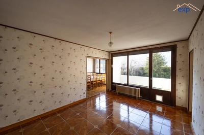 Appartement - 91 m² - 6 pièces