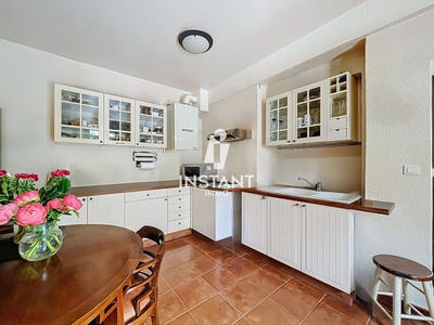 Maison - 83 m² - 4 pièces