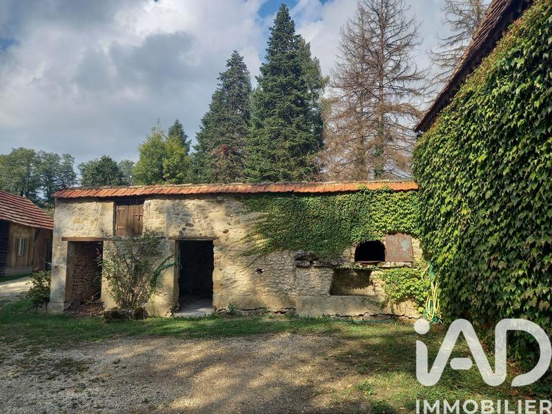 Maison - 217 m² - 6 pièces