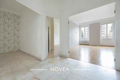 Appartement - 107 m² - 4 pièces