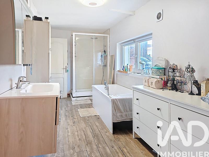 Maison - 110 m² - 4 pièces