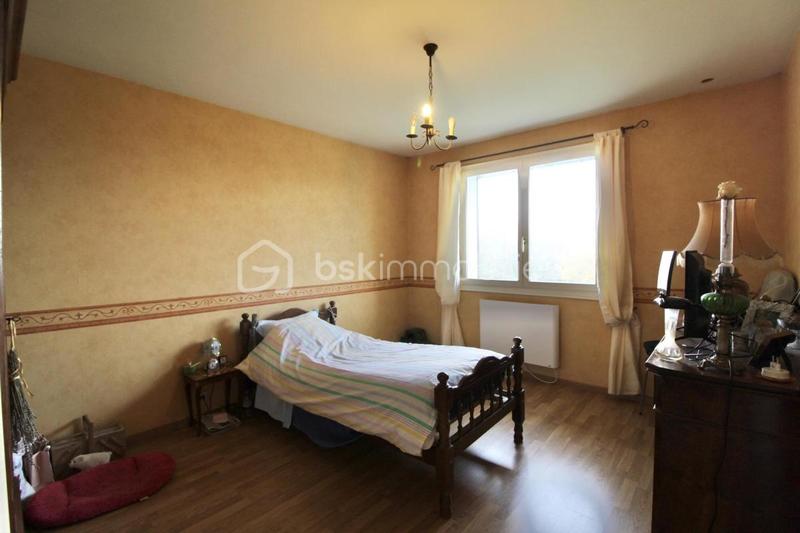 Maison - 152 m² - 8 pièces