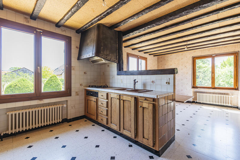 Maison - 181 m² - 6 pièces