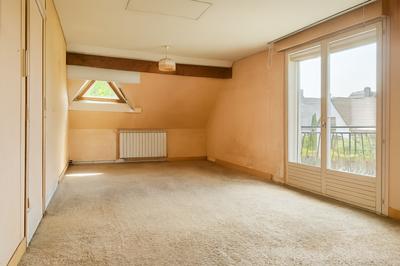 Maison - 167 m² - 8 pièces