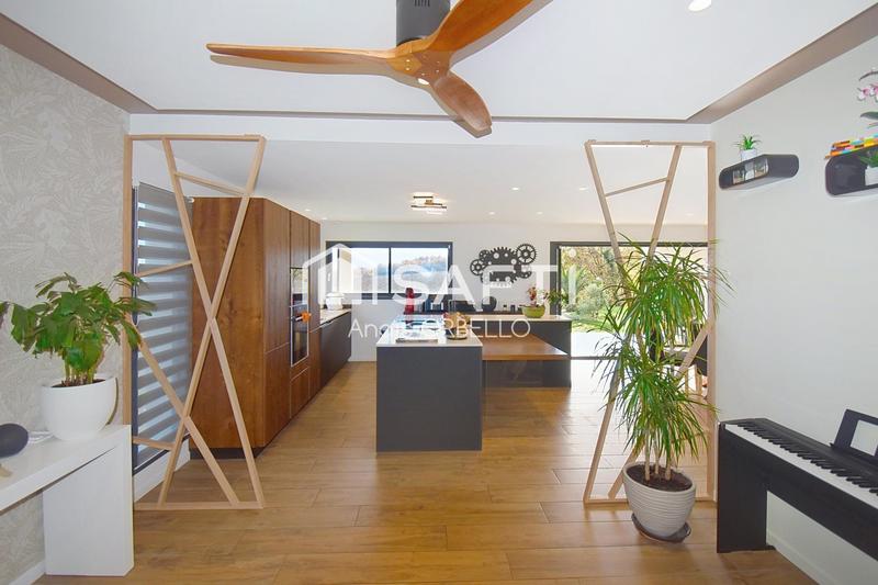 Maison - 150 m² - 5 pièces