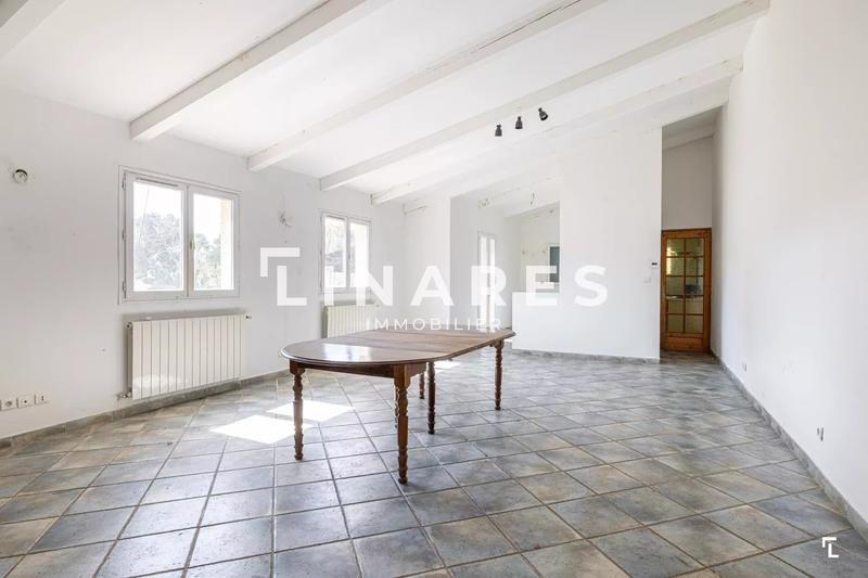 Maison - 300 m² - 7 pièces