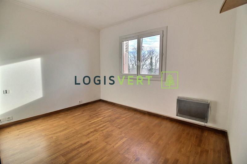 Maison - 102 m² - 4 pièces