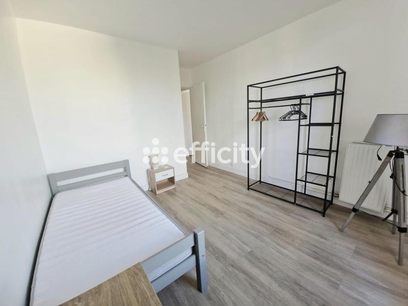 Appartement - 95 m² - 5 pièces