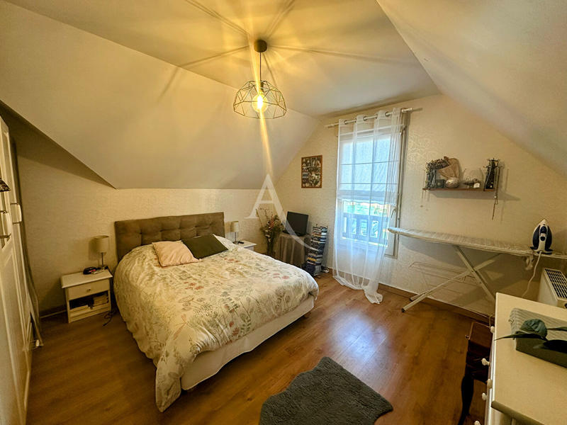 Maison - 111 m² - 4 pièces