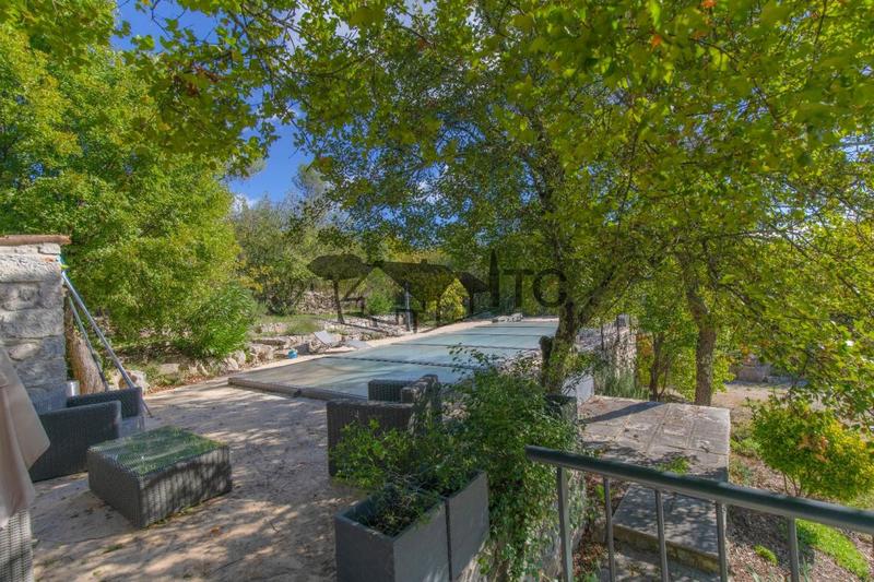 Corps de ferme - 198 m² - 7 pièces