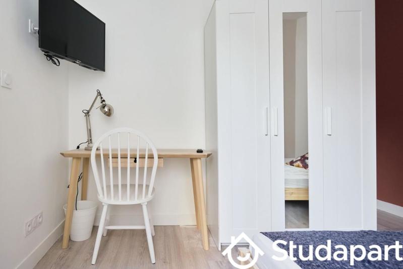 Chambre - 12 m² - 1 pièce