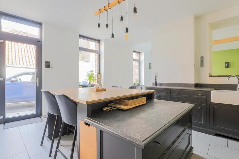 Longère - 210 m² - 7 pièces