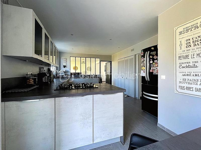 Maison - 188 m² - 8 pièces