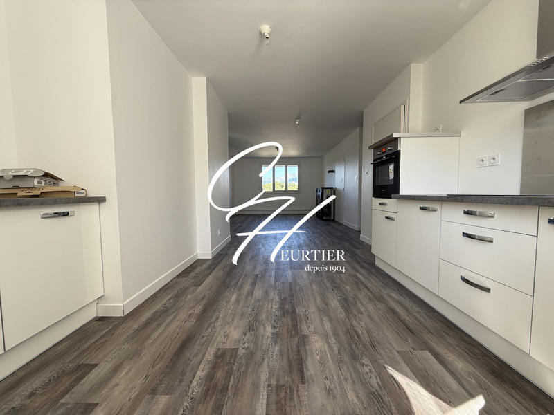 Appartement - 104 m² - 5 pièces