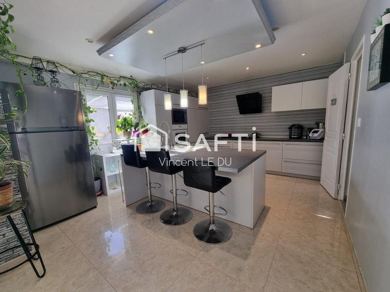 Maison - 130 m² - 4 pièces