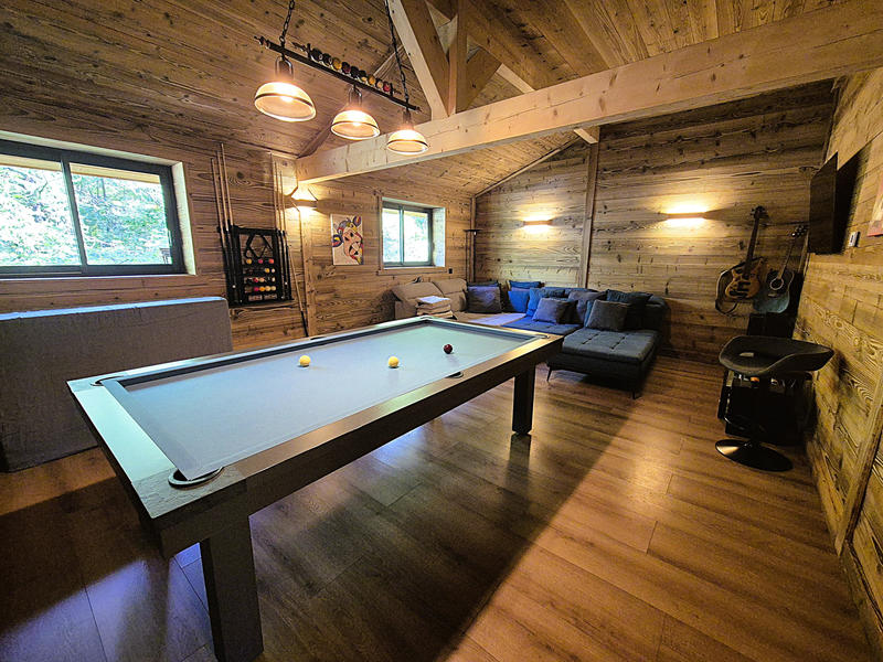 Maison - 200 m² - 10 pièces