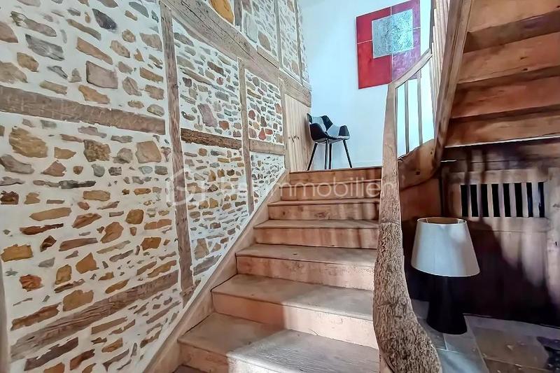 Maison - 180 m² - 6 pièces