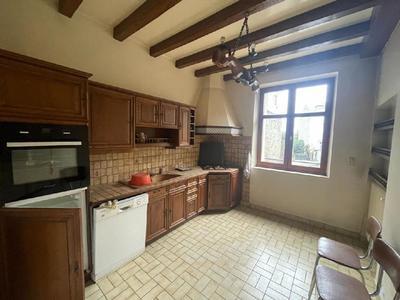 Maison - 138 m² - 8 pièces