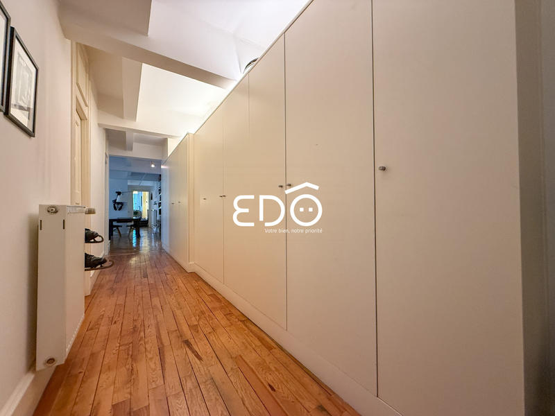 Appartement - 140 m² - 5 pièces