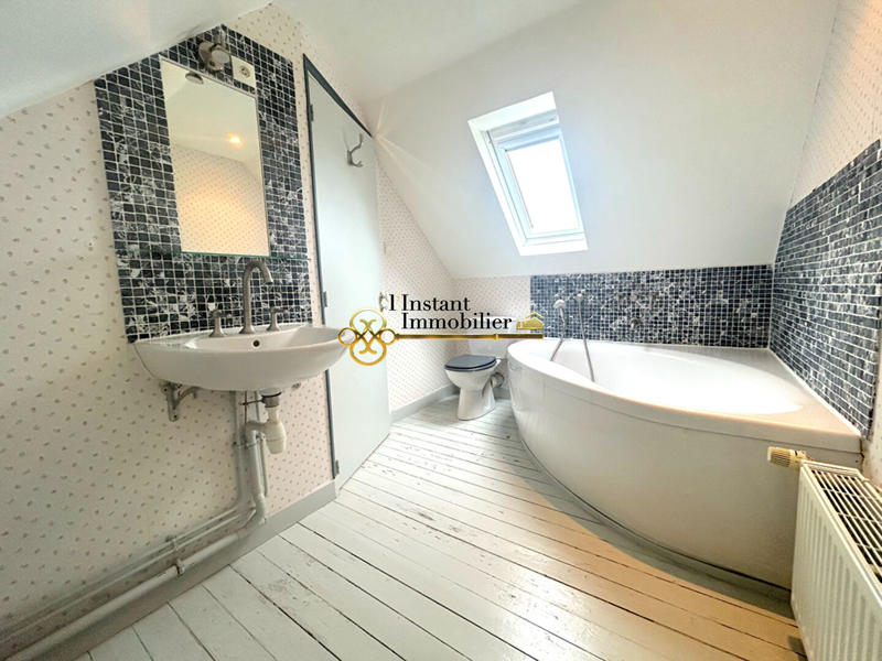 Maison - 102 m² - 5 pièces