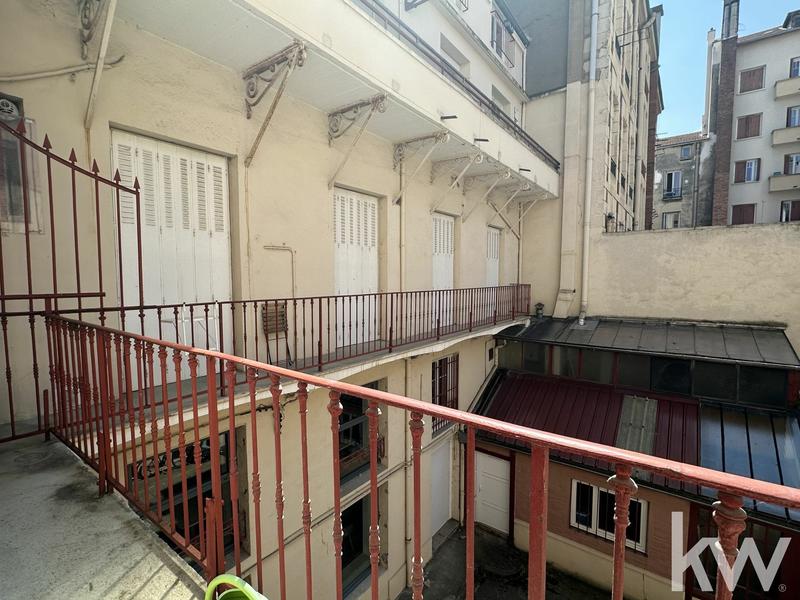 Appartement - 204 m² - 6 pièces