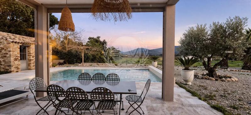 Maison - 110 m² - 4 pièces