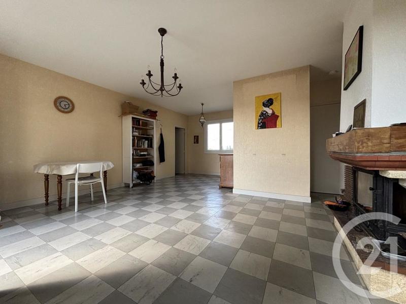 Maison de village - 121 m² - 6 pièces