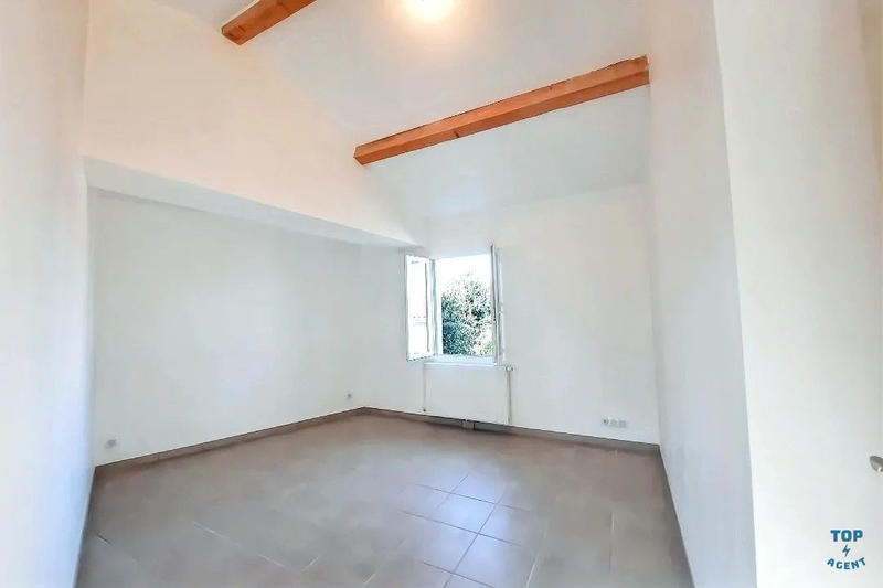 Maison - 209 m² - 5 pièces