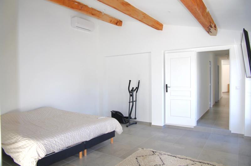 Villa - 139 m² - 6 pièces