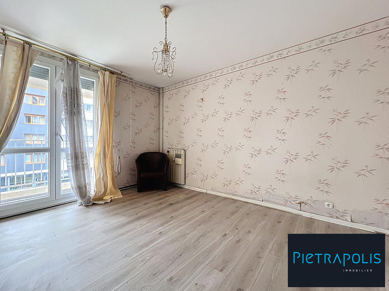 Appartement - 95 m² - 5 pièces