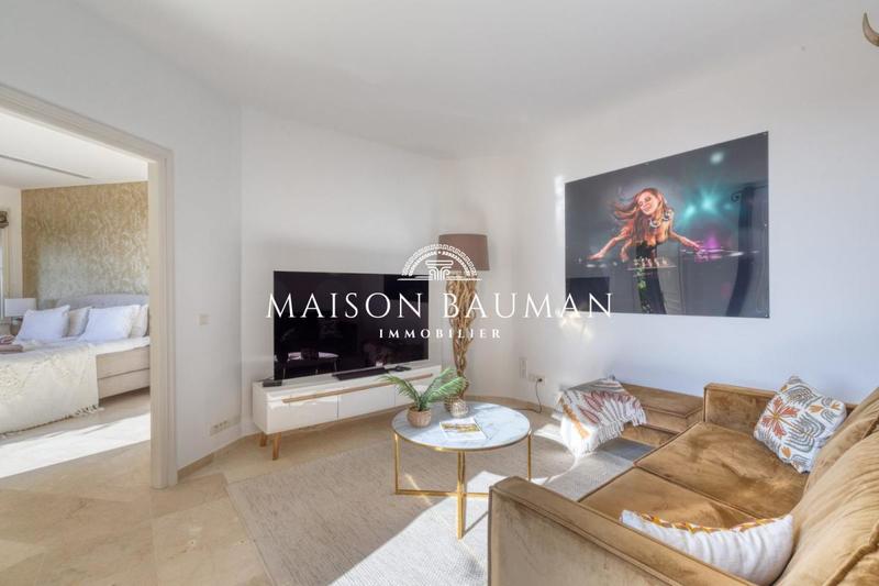 Villa - 302 m² - 12 pièces